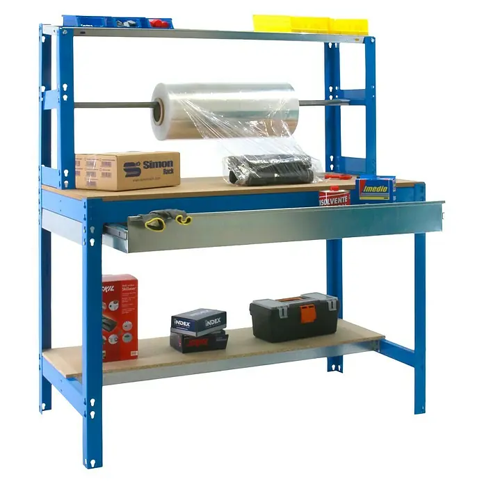 Simonrack Simonwork Werkbank BT4 Box 1200 - L x B: 76 x 121 cm, Arbeitshöhe: 144,5 cm, Belastbarkeit: 875 kg, Blau - Ein robuster Packtisch mit blauen Stahlrahmen, einer Arbeitsfläche und Regalen, ideal für Lager und Werkstatt.