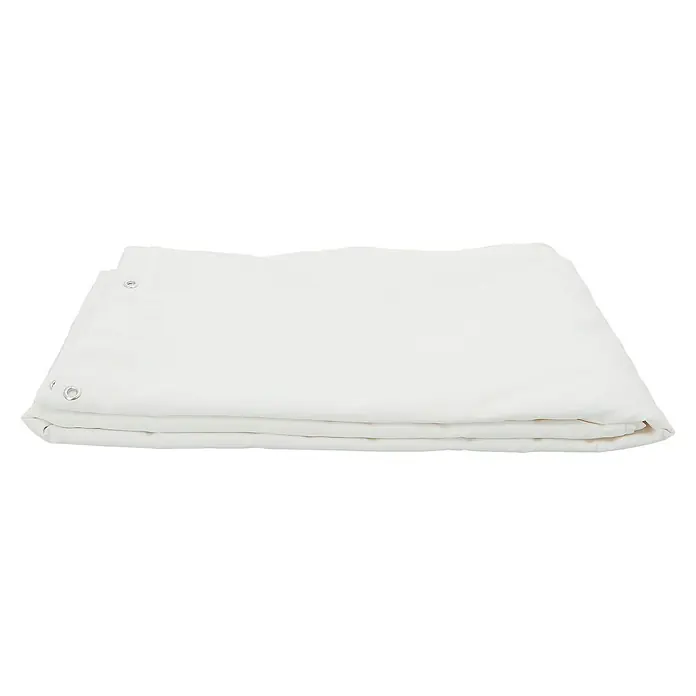 Sunfun Ersatzseitenteile Tunis - L x B: 400 x 300 cm, Weiß, Passend für: Sunfun Zeltpavillon Tunis - Nahaufnahme einer gefalteten, weißen Duschvorhangauskleidung. Das Produkt ist schlicht und für den täglichen Gebrauch im Badezimmer gedacht.