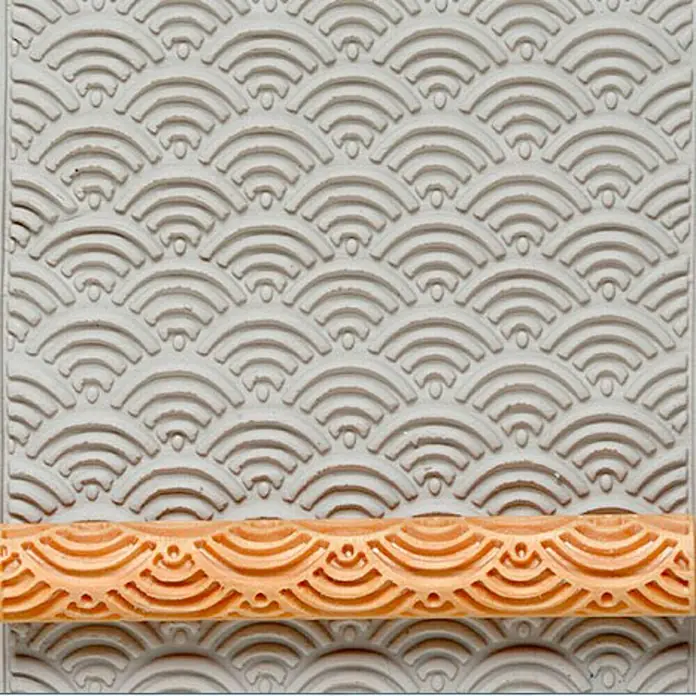 Rodillo para efectos decorativos Sea of Japan - Diámetro: 1 cm, Madera - Placa de textura con patrón de ondas y rodillo a juego. Ideal para estampar arcilla u otros materiales blandos para diseños únicos.