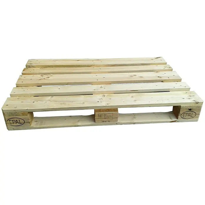 EuropaletteL x B x H: 120 x 80 x 14 cm, Unbehandelt - Eine helle Holzpalette mit dem EPAL-Logo, ideal für Lagerung und Transport von Waren. Robust und zuverlässig.