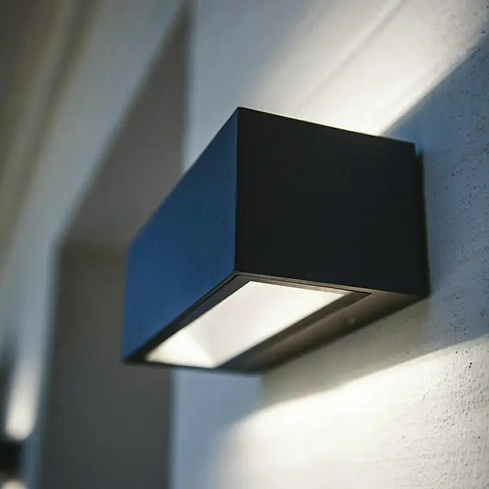 Lutec Aplique exterior LED Gemini - 42 W, 12 x 30 x 10,8 cm, Antracita, IP54 - Moderna lámpara de pared negra que emite luz brillante. Su diseño elegante complementa perfectamente cualquier fachada.