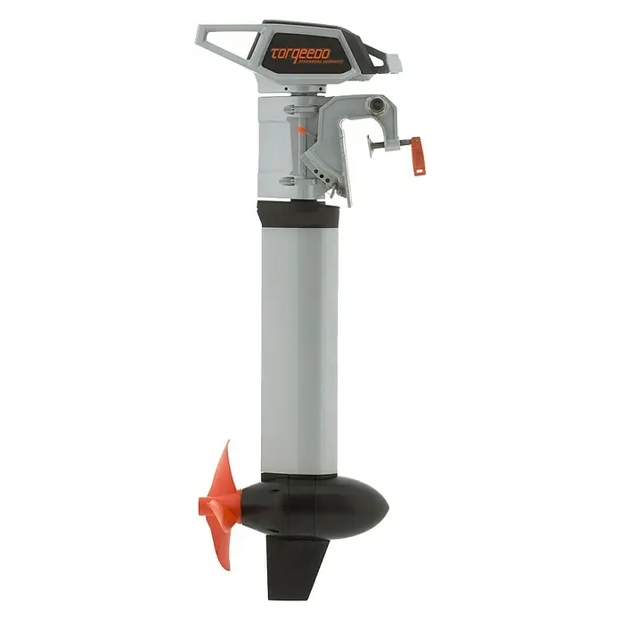 Torqeedo Elektro-Außenbordmotor Cruise 2.0 RS - 2 kW, Fernsteuerung, Schaftlänge: 625 mm - Torqeedo Travel 1103 CS Elektromotor mit orangefarbenem Propeller. Effizienter und umweltfreundlicher Bootsantrieb für entspannte Fahrten auf dem Wasser.