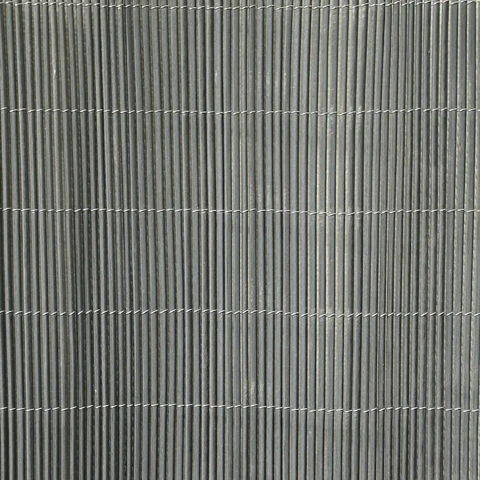 Nortene Ocultación de mimbre Fency Wick - L x Al: 3 x 1 m, Plástico, Antracita - Primer plano de una estera de bambú gris con hilos horizontales finos. Un elemento decorativo rústico y natural para interiores.