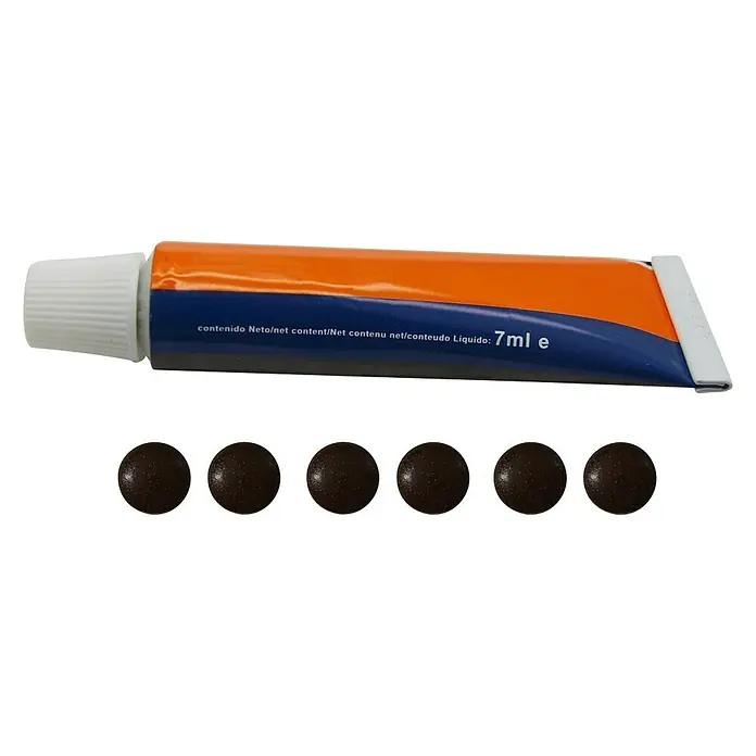 CM Baños Kit de fijación KITPVZ forja - Apto para: Utensilios de baño - Tubo con 7 ml de contenido y seis comprimidos redondos oscuros, posiblemente para uso médico o consumo oral.