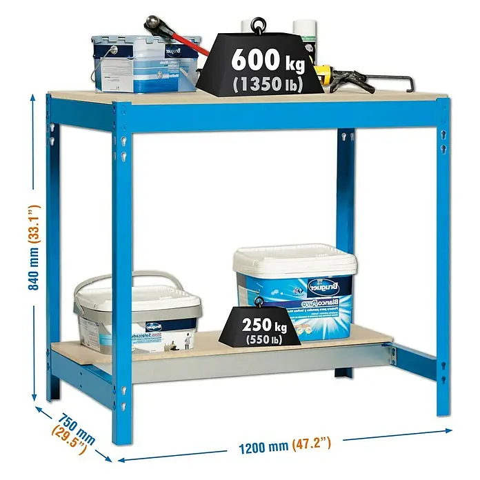 Simonrack Simonwork Werkbank BT0 1200 - L x B: 76 x 121 cm, Arbeitshöhe: 84,2 cm, Blau/Holz - Abbildung eines Werkstatttisches mit Werkzeugen und Farbbehältern, der mit bis zu 600 kg belastet werden kann.