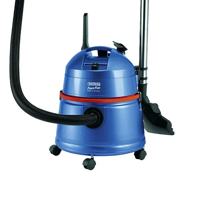 Thomas Nass-Trockensauger Powerpack 1620 C - 1.600 W, Behältervolumen: 20 l - Abbildung eines blauen THOMAS Power Pack Staubsaugers mit schwarzem Schlauch und Zubehör.