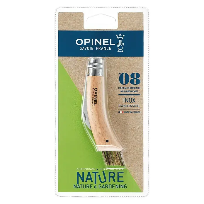 Opinel Pilzmesser - Klingenlänge: 70 mm - Nahaufnahme eines Opinel Pilzmesser Nr. 08 Nature mit einer gebogenen Klinge und einer Bürste am Ende des Holzgriffs.
