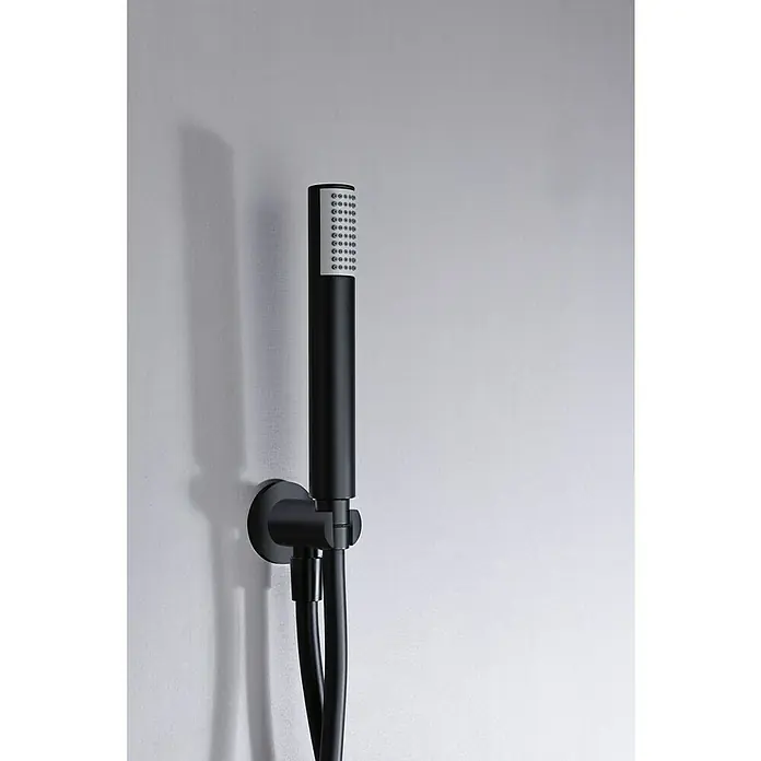 Imex Milos Sistema de ducha empotrado - Con grifo monomando, Negro - Una ducha de mano negra está montada en una pared, ofreciendo una solución de ducha moderna y elegante.