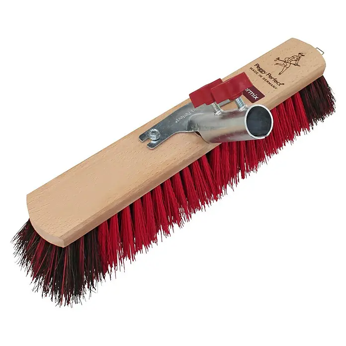 Peggy Perfect Saalbesen Premium - Breite Besen: 40 cm, Material Borsten: Super Mix - Eine hochwertige Straßenbürste mit robusten roten und schwarzen Borsten und einem Holzkorpus mit Metallhalterung.