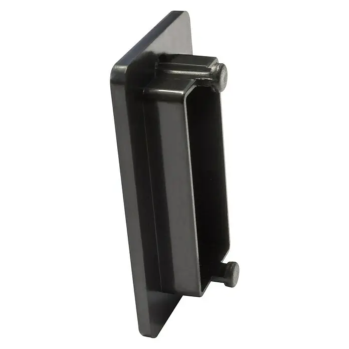 Megasat HDTV-Sat-Receiver Stick 310 V3 - 1.920 x 1.080 Pixel (Full HD), HDMI-Eingang, L x B x H: 65 x 108 x 18 mm - Nahaufnahme einer schwarzen Kunststoff-Abdeckung, die eine rechteckige Form mit einem hervorstehenden röhrenförmigen Abschnitt und Stiften aufweist.