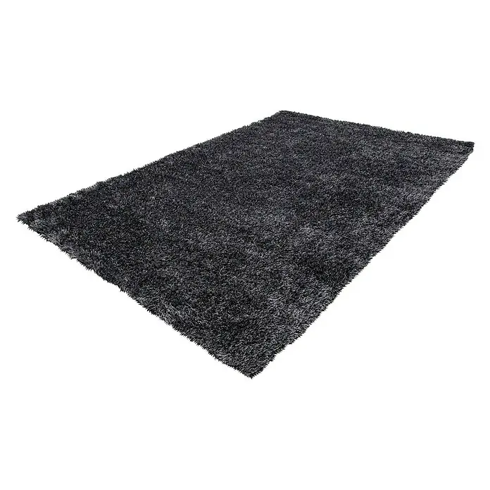 Kayoom Hochflorteppich DiamondAnthrazit, 290 x 200 cm, 100 % Polyester - Ein rechteckiger, schwarzer Teppich mit langen Fasern, der eine weiche und luxuriöse Textur verleiht. Er ist auf einem weißen Hintergrund platziert.