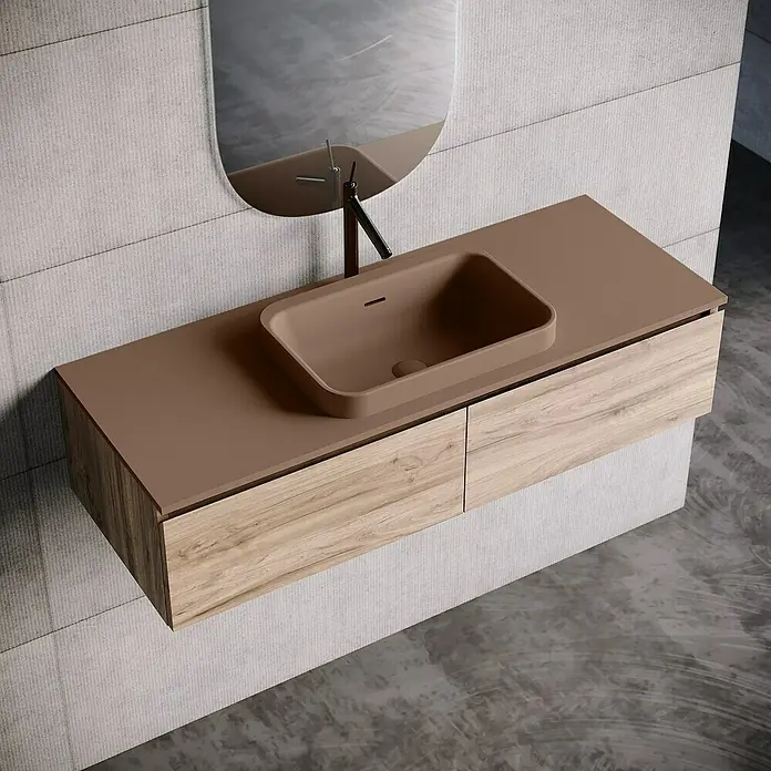 Lavabo y encimera Paul - 46 x 121 cm, Orificios para grifo: Medio, Con desbordamiento, Cacao - Tocador de baño moderno con lavabo sobre encimera marrón y mueble de madera con dos cajones.