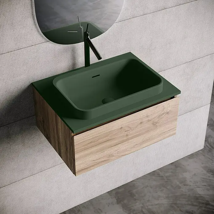 Lavabo y encimera Paul - 46 x 61 cm, Orificios para grifo: Medio, Con desbordamiento, Verde oliva - La imagen muestra un moderno lavabo de baño con una pileta verde y un mueble de madera. Un espejo cuelga encima.