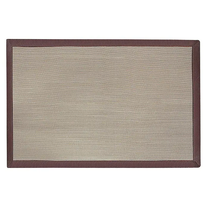 Alfombra de vinilo Living Sisal - Marrón, 90 x 60 cm - Felpudo rectangular marrón con un patrón tejido y un borde marrón más oscuro, ideal para uso en interiores.
