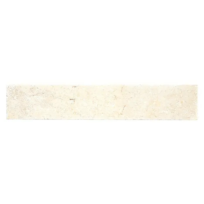 Sockelfliese Seabed SO 48470 - 7 x 40,6 cm, Beige, Matt - Helle, rechteckige Travertinfliese mit einer natürlich geäderten Oberfläche, ideal für stilvolle Wand- und Bodenbeläge.