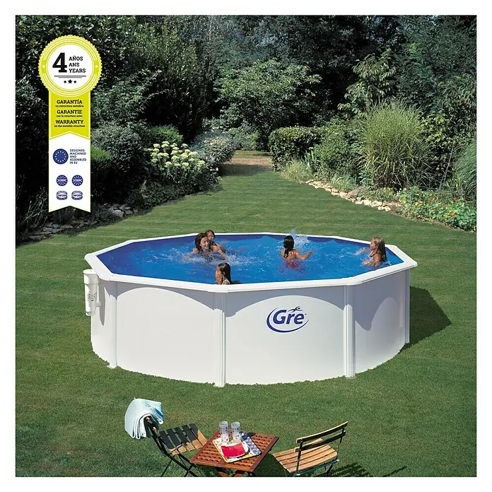 Gre Piscina de acero Bora Bora - Ø x Al: 350 x 120 cm, Blanco/Azul, 10.102 l - Una piscina redonda Gre en el jardín con niños jugando, rodeada de verde, invita a la diversión veraniega.