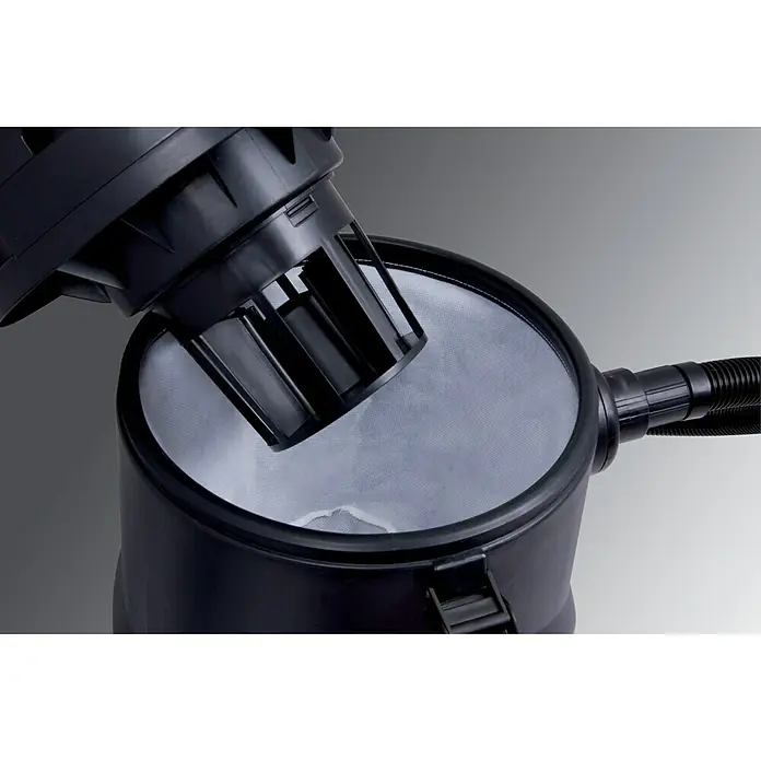 Ubbink Teichschlammsauger VacuProCleaner Maxi - 1.250 W - 1.400 W, Tankvolumen: 35 l - Nahaufnahme eines schwarzen Teichschlammsaugers mit Filter. Ideal für die Reinigung von Teichen.