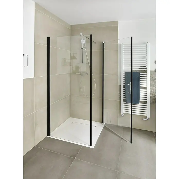 Camargue Duschelement Flat E - 90 x 90 cm, Mineralwerkstoff, Ablauf: Waagerecht, Weiß - Elegante Duschkabine mit schwarzen Rahmen und Handtuchwärmer im modernen Badezimmer.\n