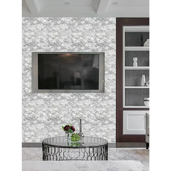 Nmc Decoflair Wandpaneel - Marble Grey, 100 x 50 cm, Kunststoff - Elegantes Wohnzimmer mit Marmorwand, modernem Fernseher und stilvollem Couchtisch. Die Kombination schafft eine luxuriöse Atmosphäre.