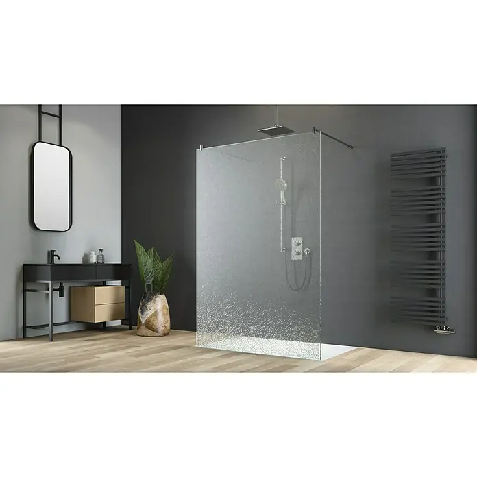 Camargue Duschwand Crash Glass S65 - B x H: 115 x 200 cm, Beschichtet - Elegantes Badezimmer mit ebenerdiger Dusche mit Glaswand, Waschtisch mit Spiegel und Handtuchwärmer.