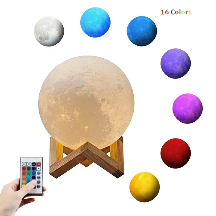 Voltomat Tischleuchte Luna - 15 W, Weiß, RGB - Mondlampe mit 16 Farben, steuerbar per Fernbedienung, auf Holzständer. Perfekt als dekorative Beleuchtung für jeden Raum.