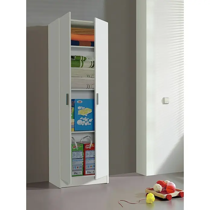 Armario multiusos de madera 71440 - L x An x Al: 37 x 59 x 180 cm, Blanco - Un armario multiusos blanco abierto lleno de productos de limpieza y toallas, ubicado en una habitación moderna con un juguete en el suelo.