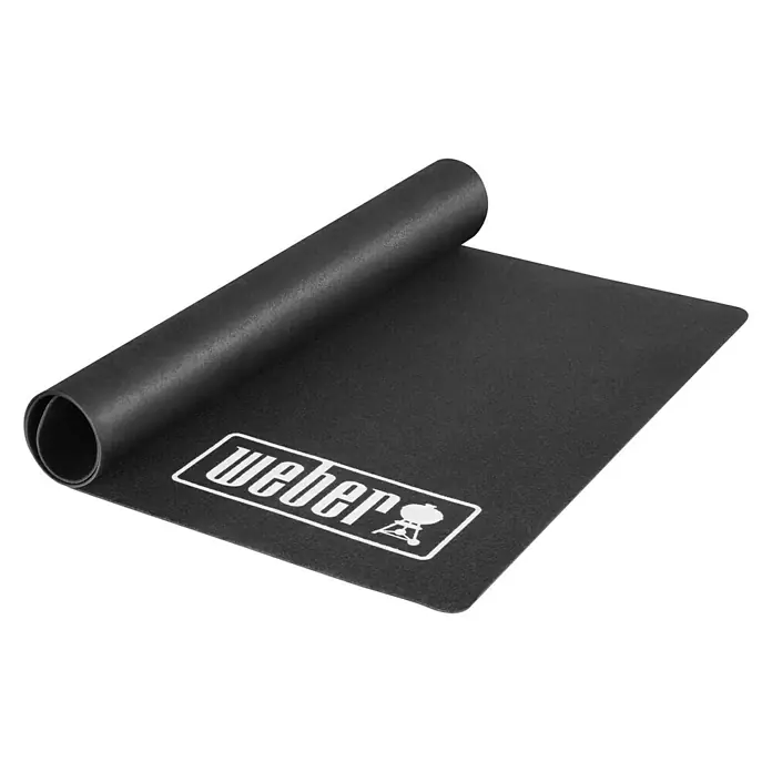 Weber Estera de protección de suelo - L x An: 120 x 80 cm, Negro - Estera negra para barbacoa Weber, parcialmente enrollada, con el logo de Weber en blanco. Protege las superficies de salpicaduras de grasa.