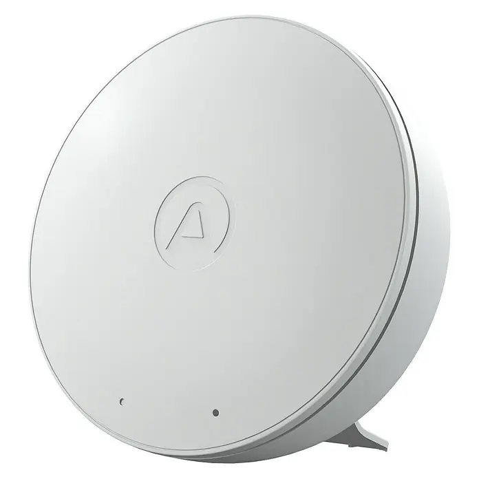 Airthings Luftqualitätsmonitor Wave Mini - Durchmesser: 80 mm, Batterielaufzeit: 3 Jahre - Ein weißes, kreisförmiges Smart-Home-Gerät mit einem Logo in der Mitte, ideal für die Hausautomation.
