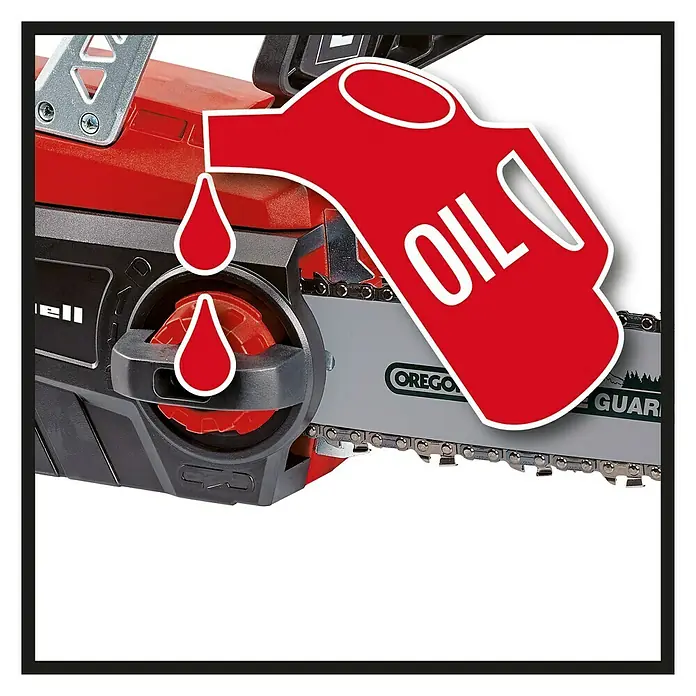 Einhell PXC 18V Motosierra de batería GE-LC 18 Li-Solo - 18 V, Sin batería, Longitud de la cuchilla: 25 cm - Primer plano de una motosierra, acentuada con un recipiente de aceite rojo y gotas, destacando la lubricación de la sierra.