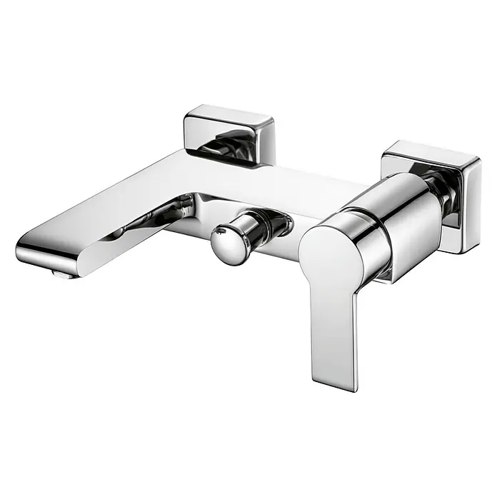 Cosmobath Sherbrooke Grifo monomando de bañera - Cromo, Brillante - Elegante grifo de baño cromado con un diseño moderno. El mezclador monomando asegura un control preciso del agua y el acabado brillante añade estilo.