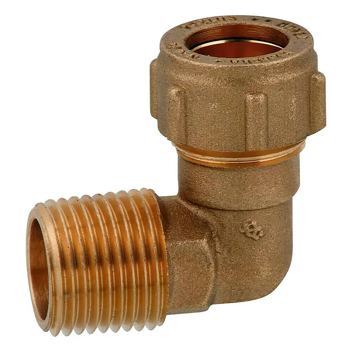 Conex Einschraubwinkel - Durchmesser: 15 mm, Außengewinde: ½″, Messing - Nahaufnahme eines Messing-Winkelstücks mit Gewindeanschlüssen für Sanitärinstallationen.