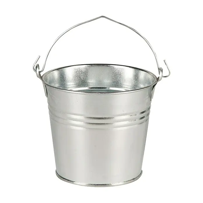 Cubo metálico Joel - 1,6 l - Cubo plateado con asa. El cubo de metal está vacío y se encuentra sobre un fondo blanco. Perfecto para jardinería y decoración.