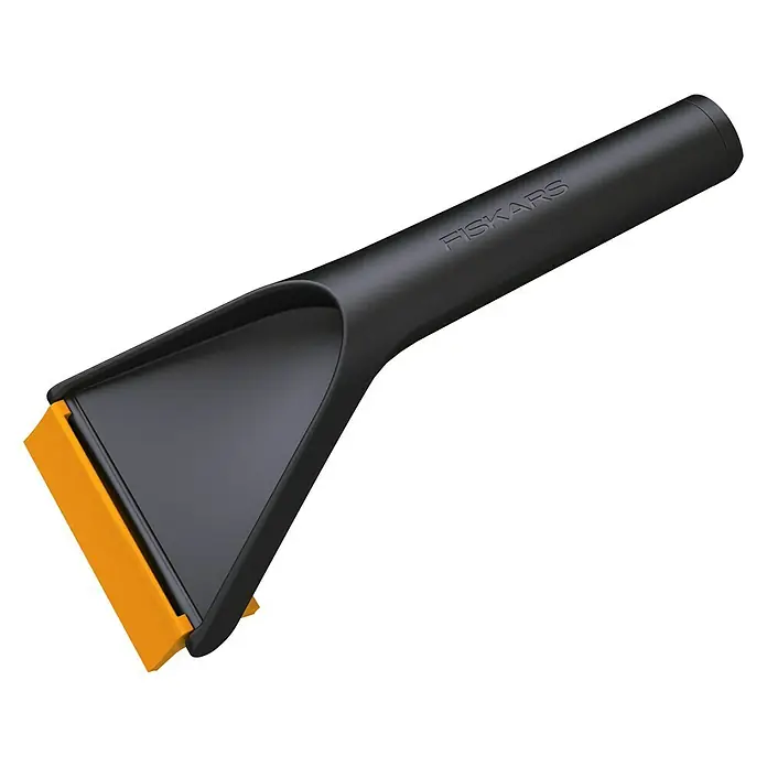 Fiskars Eiskratzer Solid - Breite Schaberkante: 9,5 cm - Nahaufnahme eines schwarzen Fiskars Schabers mit gelber Klinge, ideal zum Entfernen von Aufklebern und Klebstoffen von Oberflächen.