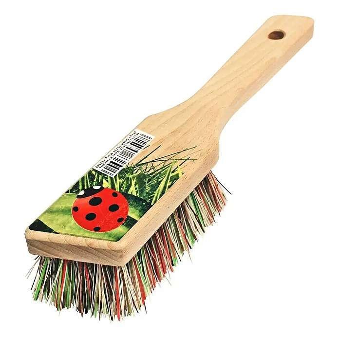 Peggy Perfect Handfeger Garten-Fegbürste - Material Borsten: Elaston, Holz - Eine Holzreinigungsbürste mit einem bunten Marienkäfer-Design und einem praktischen Aufhängeloch am Griffende.