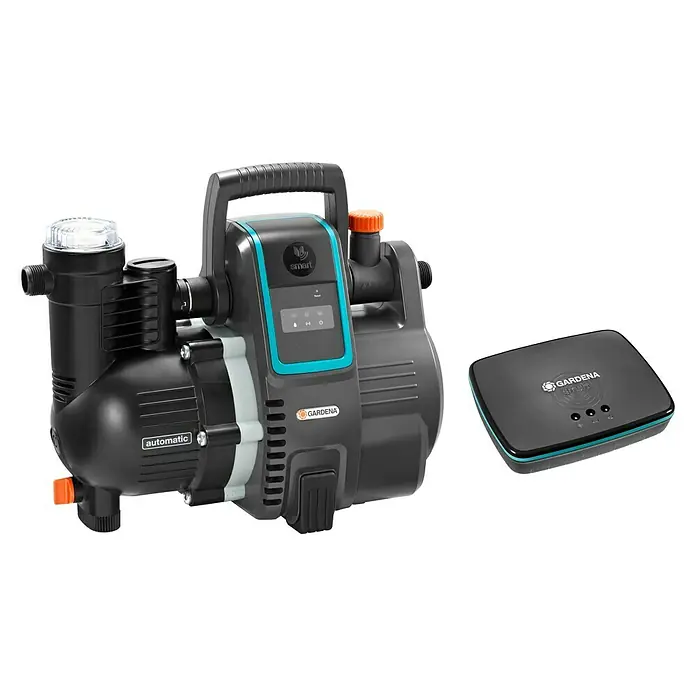 Gardena Smart system Hauswasserautomat smart Pressure Pump Set - 2 -tlg., 1.300 W, Max. Fördermenge: 5.000 l/h, Max. Druck: 5 bar - Abbildung einer Gardena Smart-Gartenpumpe mit Steuerung. Ideal für die Gartenbewässerung und Hauswasserversorgung.