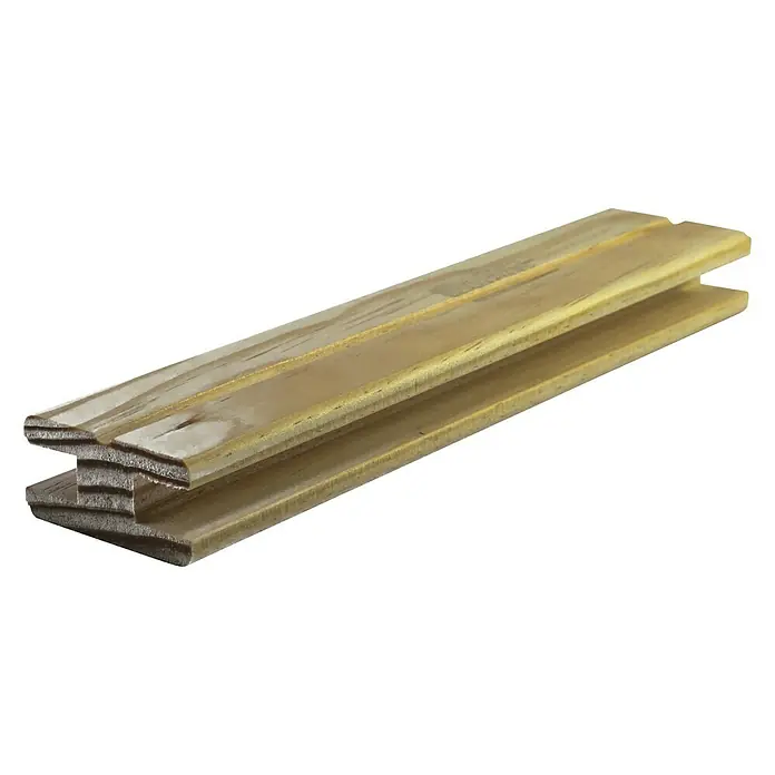 Celosía de madera D12 Clásica 2 con perfil de acabado y unión - An x Al: 85 x 107 cm, Beige - Primer plano de un riel de madera con perfil en H. El riel es de color marrón claro y tiene una superficie lisa.