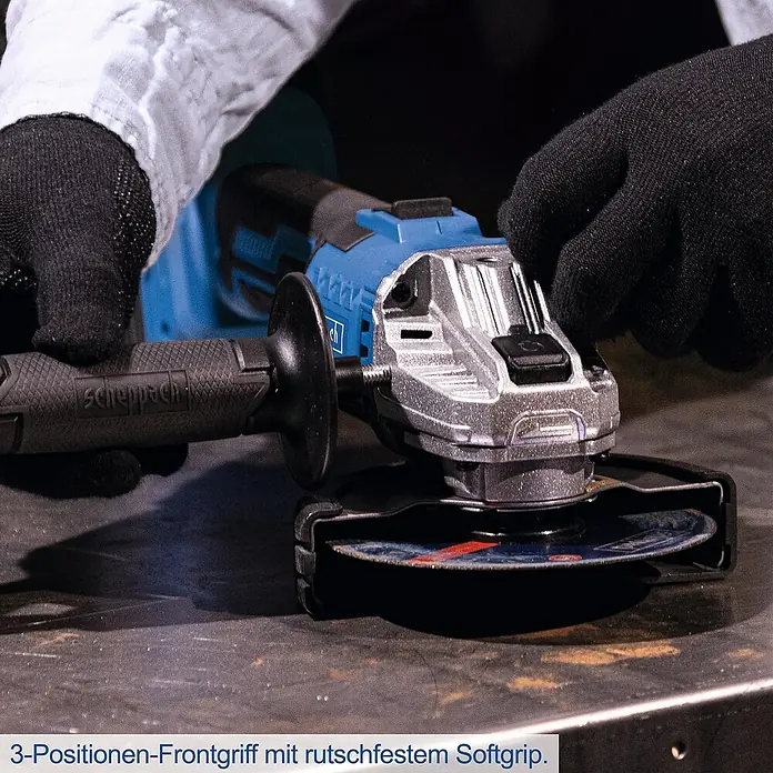 Scheppach IXES 20V Akku-Winkelschleifer C-AG125-X - Ohne Akku, Durchmesser Scheibe: 125 mm - Nahaufnahme des Scheppach Winkelschleifers mit 3-Positionen-Frontgriff für sicheren Halt und komfortables Arbeiten.