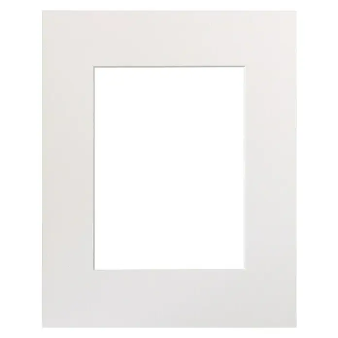 Nielsen Passepartout White Core - Porzellan, Bildformat: 15 x 20 cm, L x B: 24 x 30 cm - Eine weiße Passepartout-Maske für Bilderrahmen, ideal um Fotos und Kunstwerke hervorzuheben und einen eleganten Rahmen zu schaffen.