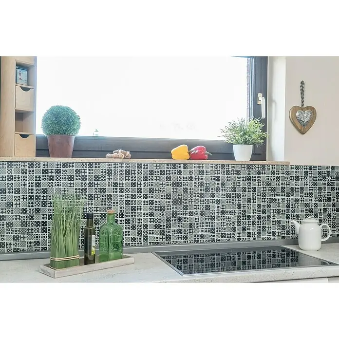 Mosaikfliese Quadrat Crystal Mix XCM 8OP5 - 31,8 x 31,8 cm, Schwarz/Weiß, Glänzend - Küchendekor mit stilvollen, schwarz-weißen Fliesenaufklebern, die eine moderne und elegante Atmosphäre schaffen.
