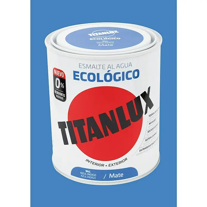 Titanlux Esmalte de color Eco - Azul índigo, Mate, 750 ml, Base de agua - Primer plano de una lata de pintura al agua TITANLUX, ecológica, en azul índigo, con acabado mate, ideal para interiores y exteriores.