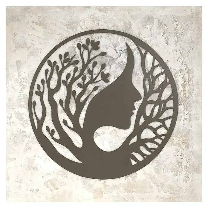 Cuadro de madera láser Mujer Natural - Mujer Natural, An x Al: 40 x 40 cm - Arte de pared metálico que representa un árbol de la vida con la cara de una mujer en un círculo. Diseño elegante para una decoración con estilo.