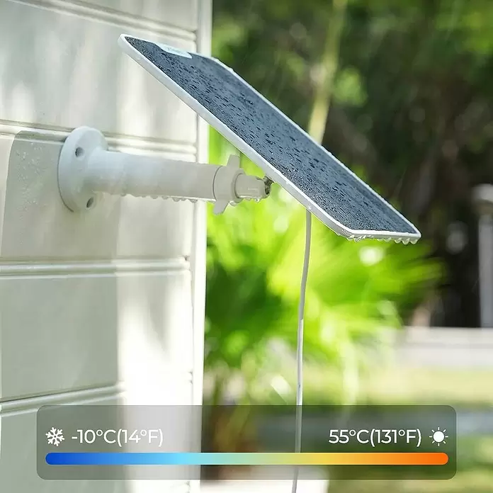 Reolink Panel SOLAR PANEL 2 - IP65, Weiß - Schwarzes Solarpanel mit weißem Rahmen und Halterung, im Regen. Funktioniert von -10°C (14°F) bis 55°C (131°F) im Freien.