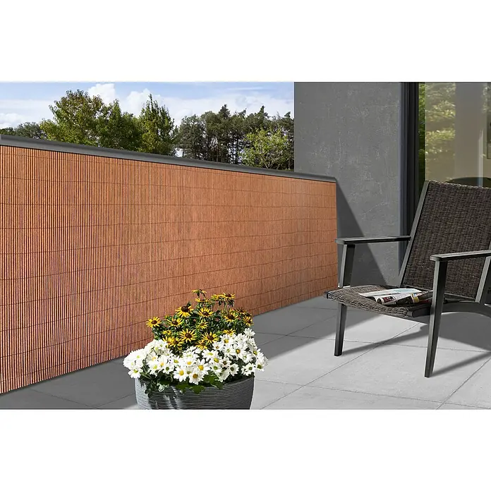 Gardol Sichtschutz - 3 x 0,9 m, Braun - Ein blickdichter Sichtschutzzaun aus naturbelassenen Rohren sorgt für Privatsphäre auf dem Balkon und eine gemütliche Atmosphäre im Freien.