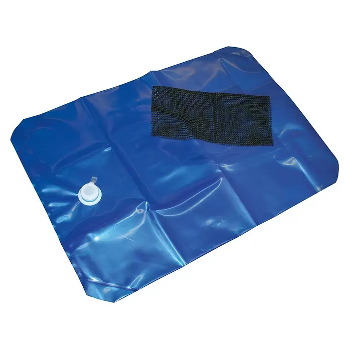 Kerbl Wasserbehälter für Schubkarren H2GOBAG - L x B x H: 33 x 24,5 x 6 cm, Fassungsvermögen: 80 l - Blaue, faltbare Wassertasche mit weißem Ausgießer und schwarzem Netzfleck.