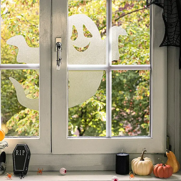 D-c-fix Static Premium Glasfolie Milky - 150 x 90 cm, Transluzent, Statisch haftend - Halloween-Dekoration mit Fensteraufklebern in Geisterform, Kürbissen, Kerzen und Spinnen, die eine festliche Herbststimmung erzeugen.