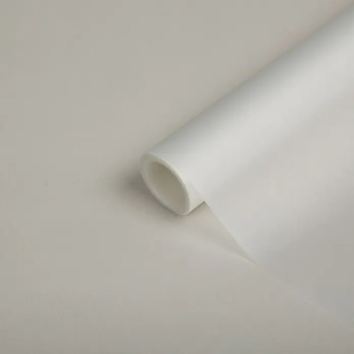 D-c-fix Static Premium Glasfolie Ilva - 150 x 90 cm, Transluzent, Statisch haftend - Eine Rolle Pergamentpapier, ideal zum Backen und Kochen. Hitzebeständig und verhindert Anhaften. Perfekt für leckere Rezeptideen!
