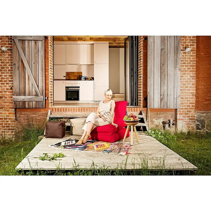 Sitting Point Sitzsack Twist Scuba90 x 70 x 80 cm, Rot, 100 % Polyester/100 % Polyvinylchlorid - Die stilvolle rote Sitzgelegenheit lädt zum Entspannen auf der Terrasse ein, umgeben von rustikalem Charme und natürlicher Schönheit.