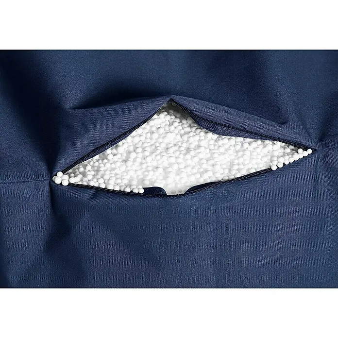 Sitting Point Sitzsack Twist Scuba - 90 x 70 x 80 cm, Jeansblau, 100 % Polyester - Nahaufnahme eines teilweise gefüllten Sitzsacks mit weißen Styroporkugeln, der Bezug ist dunkelblau und hat einen Reißverschluss.