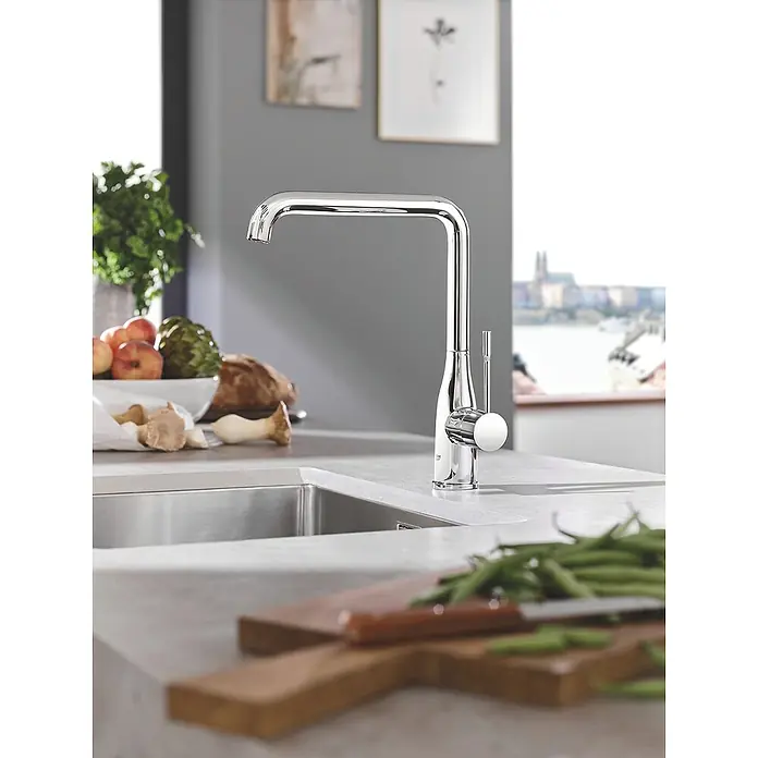 Grohe Essence Spültischarmatur - U-Auslauf, Chrom, Glänzend - Ein moderner, verchromter Küchenarmatur mit minimalistischem Design, perfekt für eine stilvolle Küche.