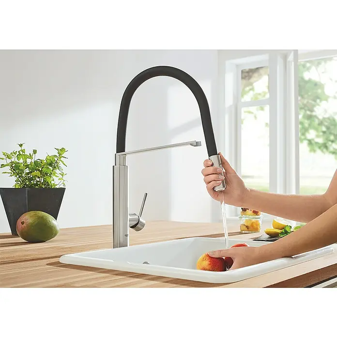Grohe Concetto Spültischarmatur - Supersteel/Schwarz, Matt - Elegante Küchenarmatur mit flexiblem Auslauf und modernem Design. Die ideale Ergänzung für jede stilvolle Küche, die Funktionalität und Ästhetik vereint.